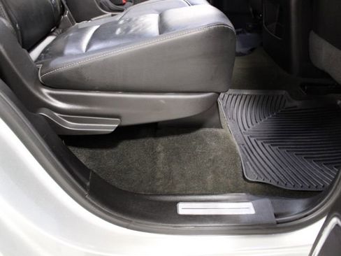 Used 2018 Chevrolet Tahoe LT w/ LT Signature Package image 34