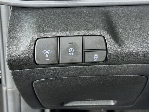 Certified 2026 Hyundai Elantra SE FWD image 10
