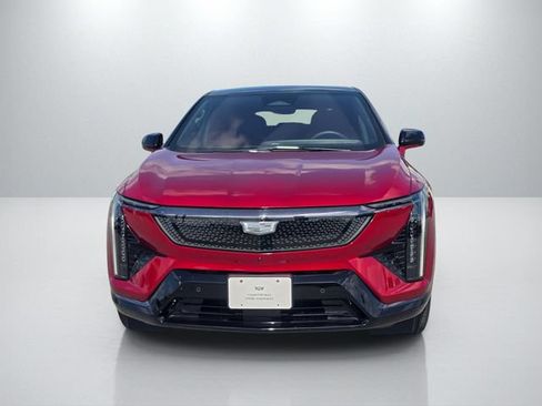 Used 2025 Cadillac Optiq Sport 1 AWD/4WD image 2