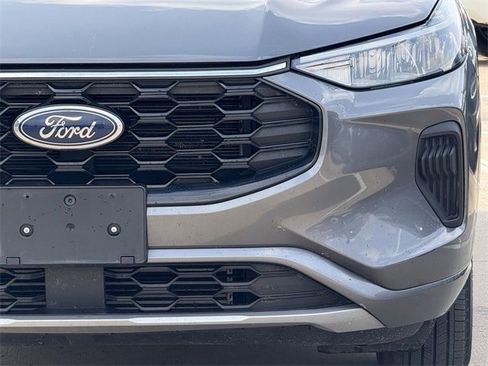 Used 2024 Ford Escape ST-Line image 8