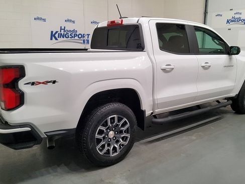 Used 2024 Chevrolet Colorado LT w/ LT Convenience Package III image 3
