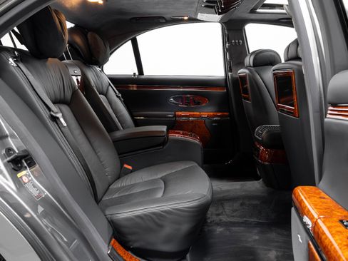 Used 2004 Maybach 57 image 22
