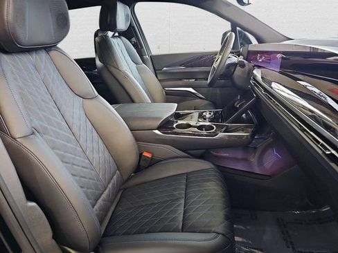 Used 2026 Cadillac Escalade IQ Sport 1 w/ LPO, ONYX Package image 10