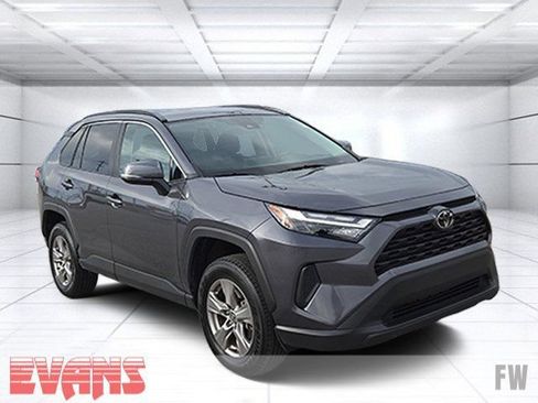 Certified 2025 Toyota RAV4 XLE AWD/4WD image 1