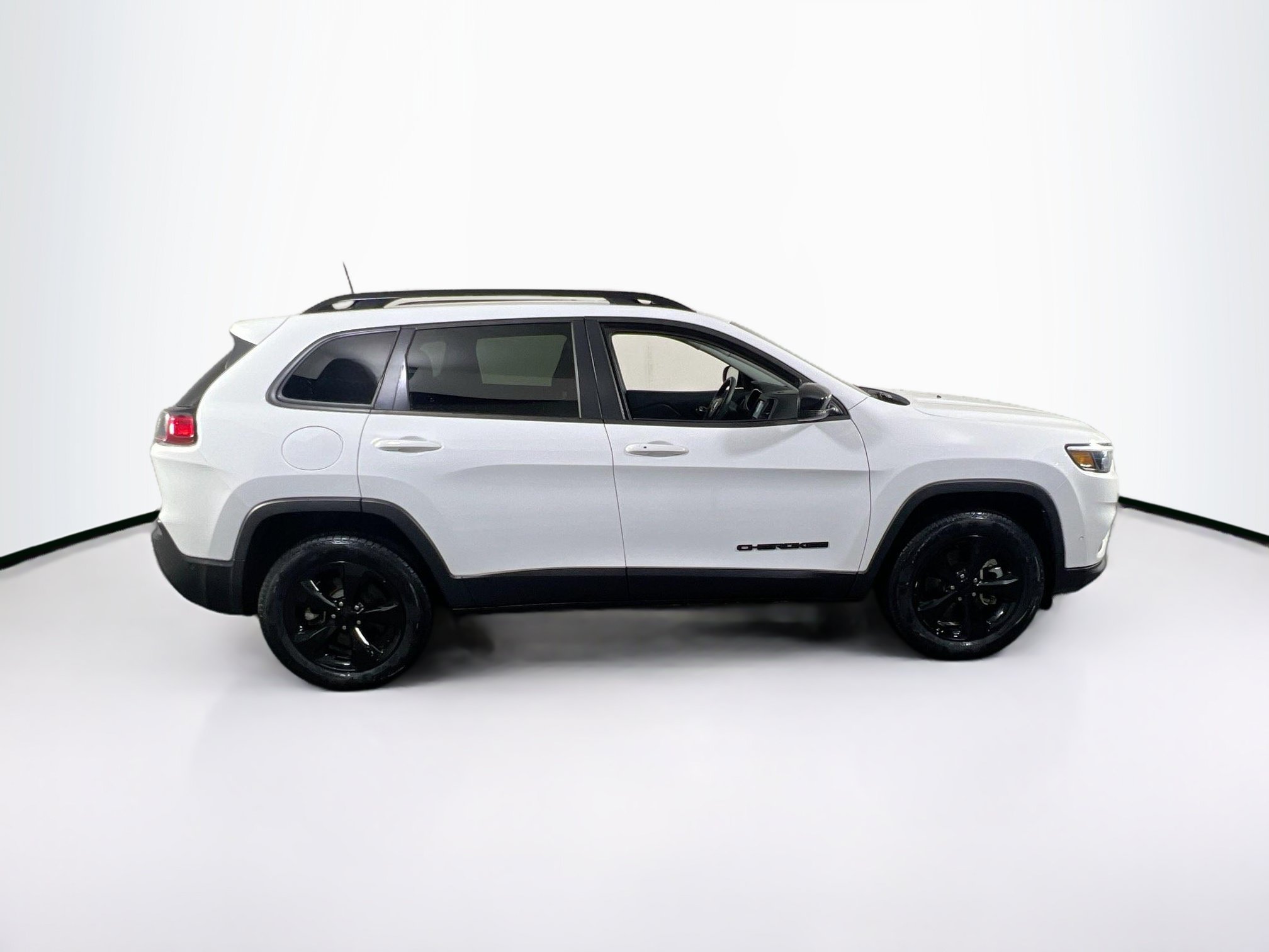 Used 2023 Jeep Cherokee Altitude Lux AWD/4WD image 4