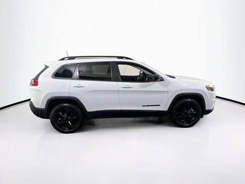 Used 2023 Jeep Cherokee Altitude Lux AWD/4WD image 4