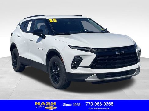Used 2025 Chevrolet Blazer LT w/ Convenience Package FWD image 1