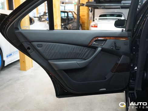 Used 2003 Mercedes-Benz S 600 image 34