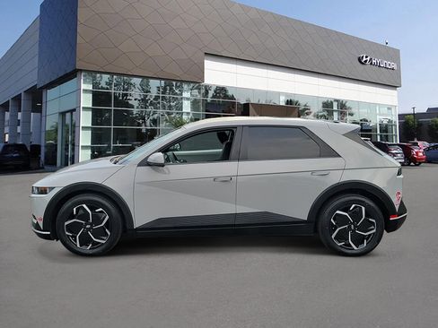 Certified 2024 Hyundai Ioniq 5 SEL RWD image 3