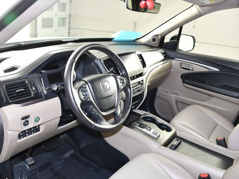 Certified 2023 Honda Ridgeline RTL-E image 2