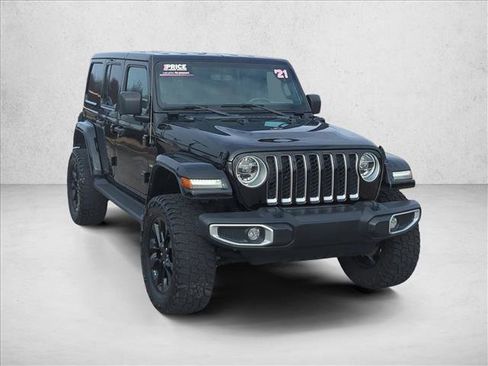Used 2021 Jeep Wrangler Unlimited Sahara w/ Cold Weather Group image 3