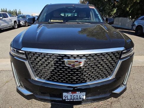 Used 2024 Cadillac Escalade Premium Luxury w/ Performance Package AWD/4WD image 8