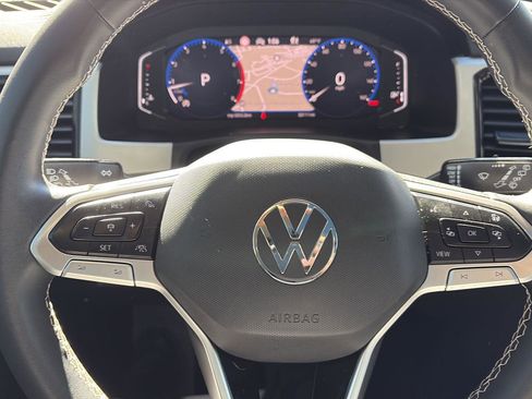 Used 2021 Volkswagen Atlas SEL Premium image 27