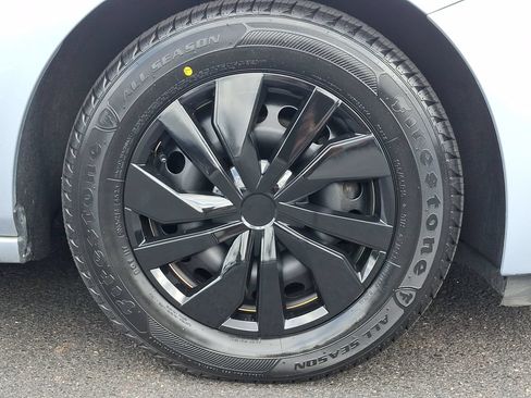 Certified 2017 Chevrolet Cruze LS FWD image 24