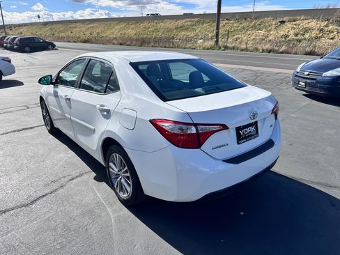 Used 2015 Toyota Corolla LE image 4