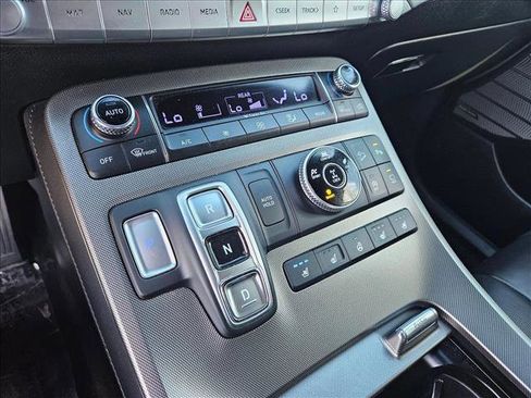 Certified 2020 Hyundai Palisade Limited w/ Winter Weather Package image 12