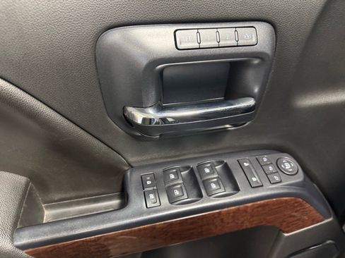 Used 2015 GMC Sierra 3500 SLT image 16