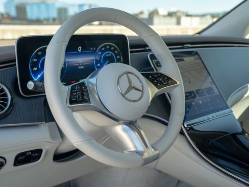 Used 2023 Mercedes-Benz EQE 350+ 4MATIC SUV image 17