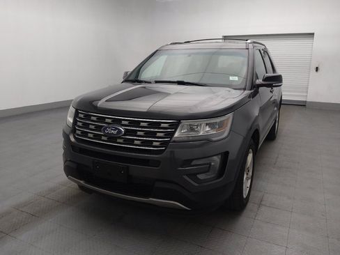 Used 2016 Ford Explorer XLT w/ Equipment Group 202A AWD/4WD image 15
