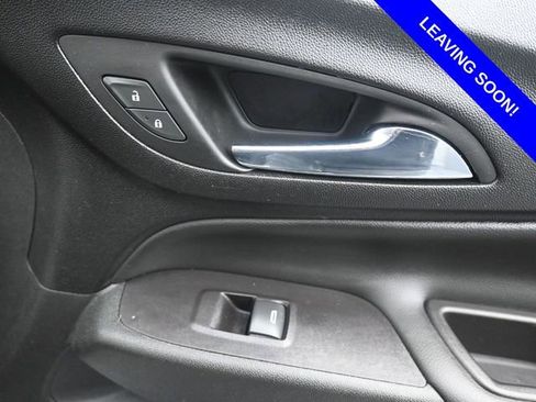 Used 2020 Chevrolet Equinox LT image 15