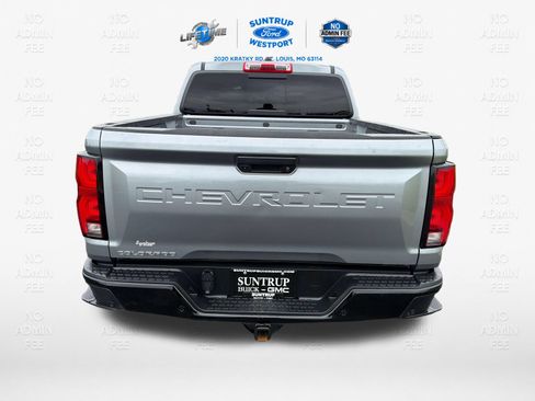 Used 2025 Chevrolet Colorado Z71 AWD/4WD image 4