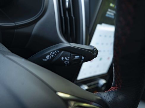 Used 2024 Ford Edge ST-Line AWD/4WD image 24