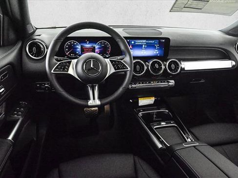 New 2026 Mercedes-Benz GLB 250 4MATIC image 20