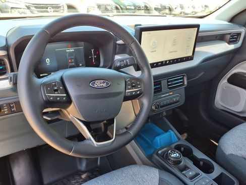 Used 2025 Ford Maverick XLT w/ XLT Luxury Package AWD/4WD image 4