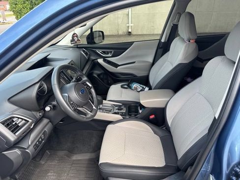Used 2024 Subaru Forester Premium AWD/4WD image 11