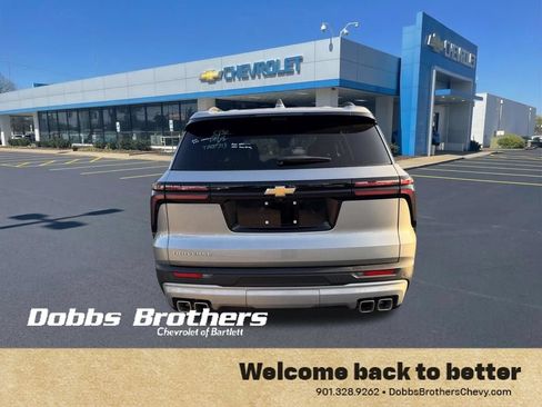 Used 2026 Chevrolet Traverse LT w/ Driver Confidence Package FWD image 7