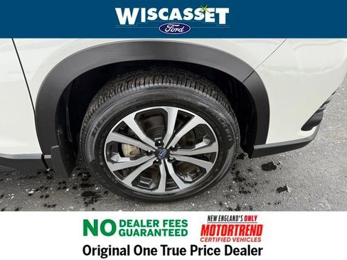 Used 2023 Subaru Forester Limited image 31