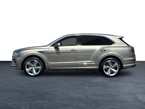 Certified 2023 Bentley Bentayga AWD/4WD image 8