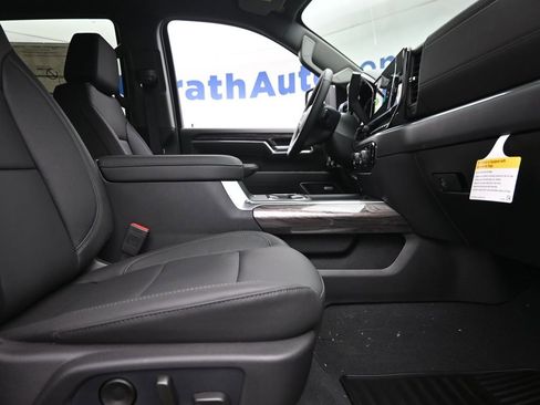 New 2026 Chevrolet Silverado 2500 LTZ image 7