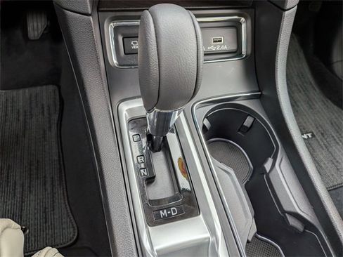 Certified 2025 Subaru Ascent Limited image 17