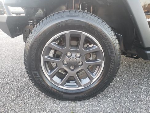 Used 2016 Jeep Wrangler Sport w/ Quick Order Package 23S image 4