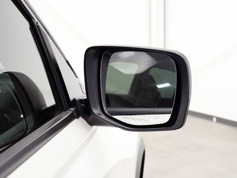 Used 2023 Honda Pilot LX image 36