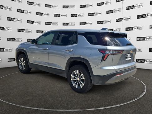 Used 2026 Chevrolet Equinox LT image 4