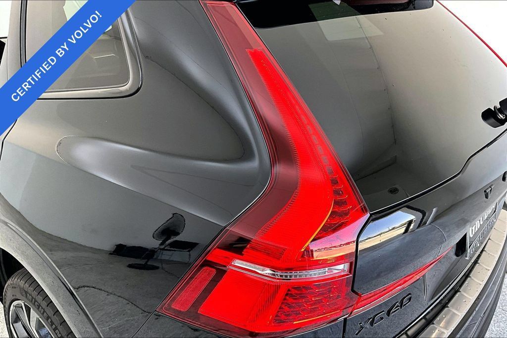 Used 2024 Volvo XC60 T8 Ultimate w/ Protection Package Premier AWD/4WD image 36