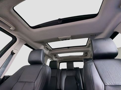 Used 2016 Land Rover LR4 HSE LUX image 15