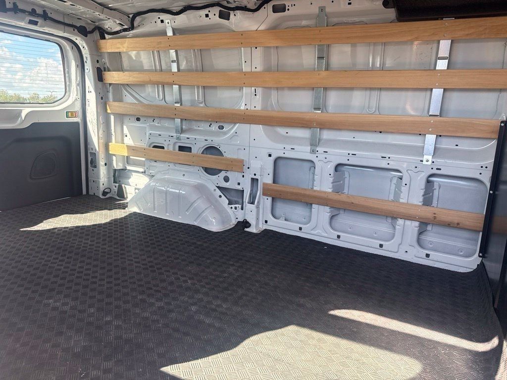 Used 2025 Ford Transit 250 Low Roof w/ Exterior Upgrade Package RWD image 6