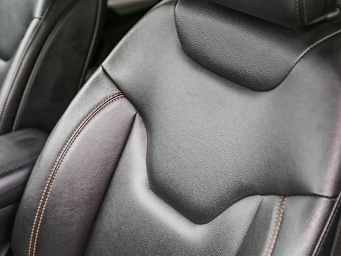 Used 2024 Jeep Compass Limited image 19