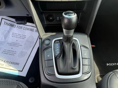 Used 2021 Hyundai Kona Limited FWD image 20