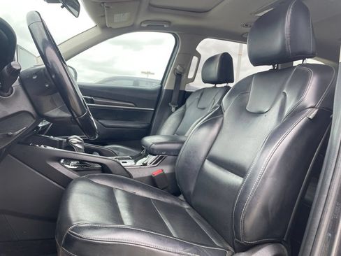 Used 2022 Kia Telluride S FWD image 7