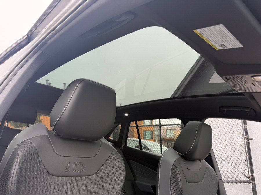 Used 2025 Volkswagen ID.4 Pro S RWD image 33