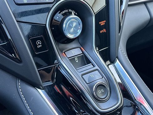 Certified 2025 Acura RDX SH-AWD image 18