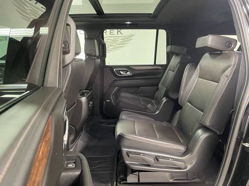 Used 2023 Chevrolet Suburban High Country AWD/4WD image 21