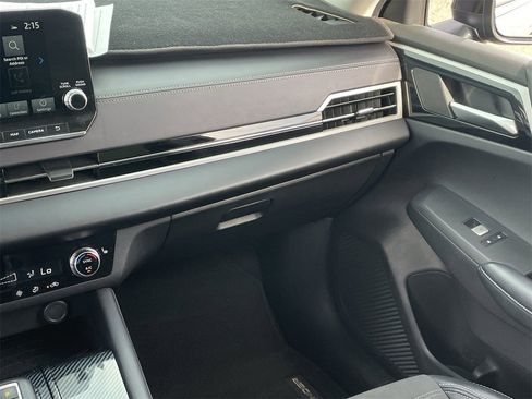 Used 2023 Mitsubishi Outlander SE Black Edition image 15