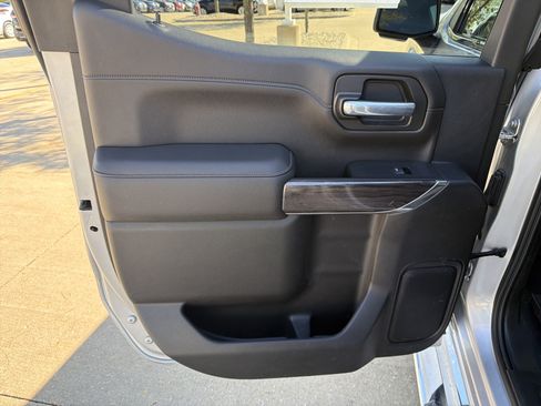 Used 2021 Chevrolet Silverado 1500 LTZ w/ Safety Package II image 10