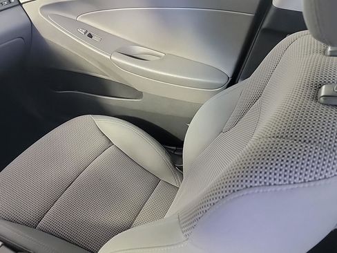 Used 2013 Hyundai Sonata GLS w/ Popular Equipment Pkg FWD image 20
