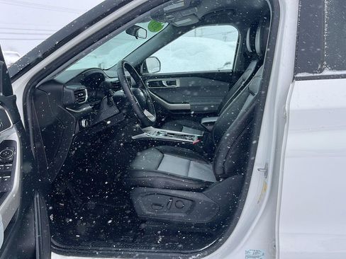 Used 2020 Ford Explorer Platinum w/ Premium Technology Package image 25